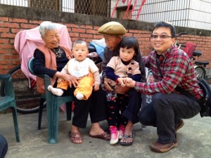 陳初-四代同堂1