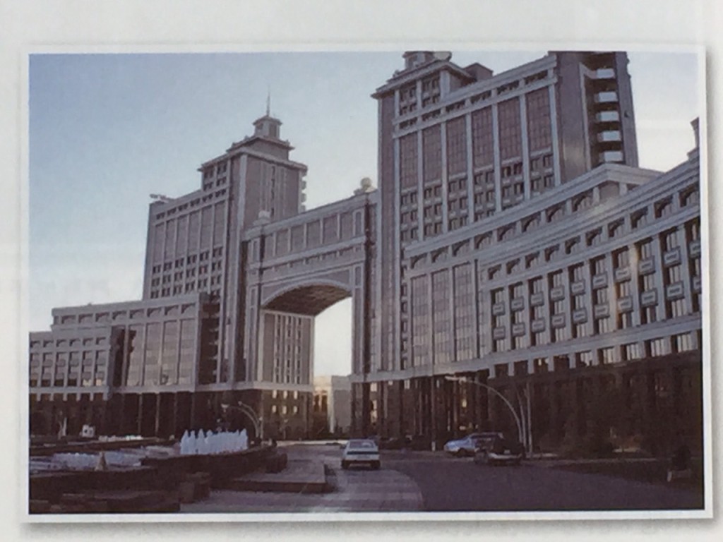 哈撒克共和國 Astana市行政中心大樓